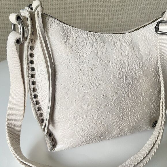 The Sak Crossbody bag Cream Soft Pebble Tooled Leather Purse Bohemian Neutral - Picture 4 of 15
